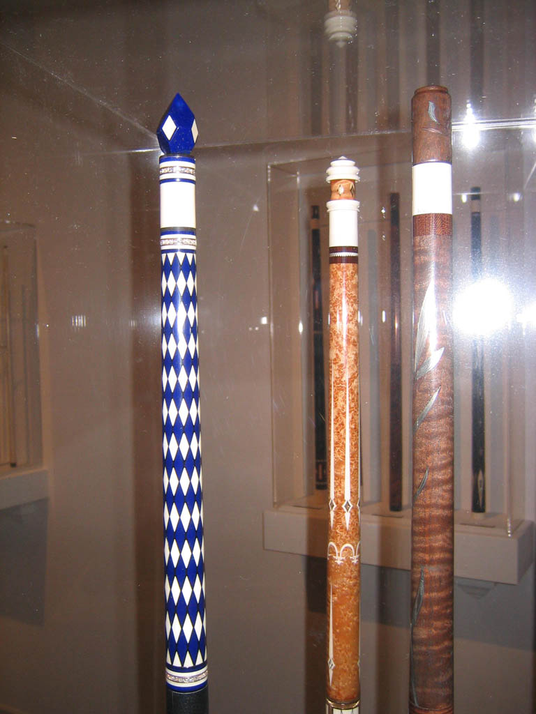 Cue01-Front