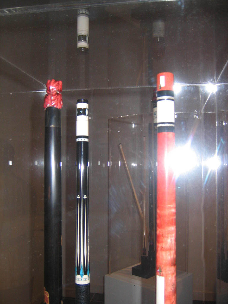 Cue08-Front