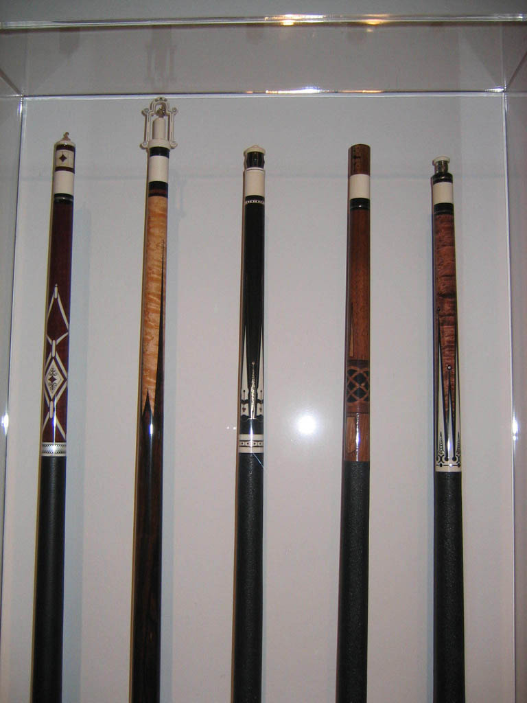 Cue13-Front